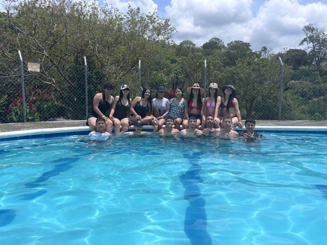 Piscina en Santa Rosa de Osos cerca a Medellin